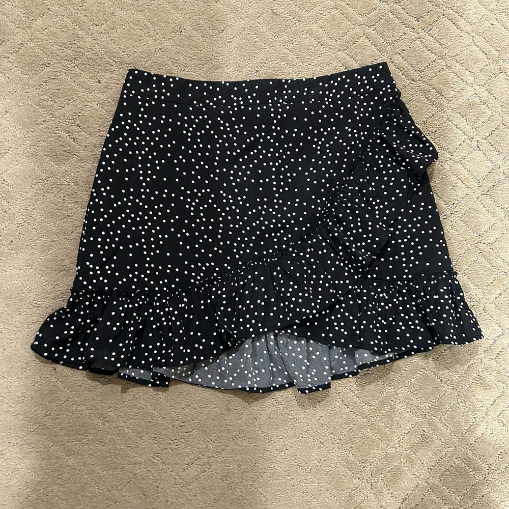 IJOAH Black and White Ruffled Skater Mini Skirt size L
